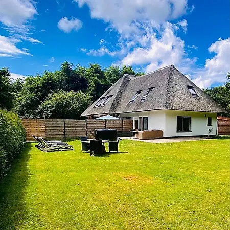 The Island Life Texel Met Jacuzzi Villa De Koog  Exterior photo