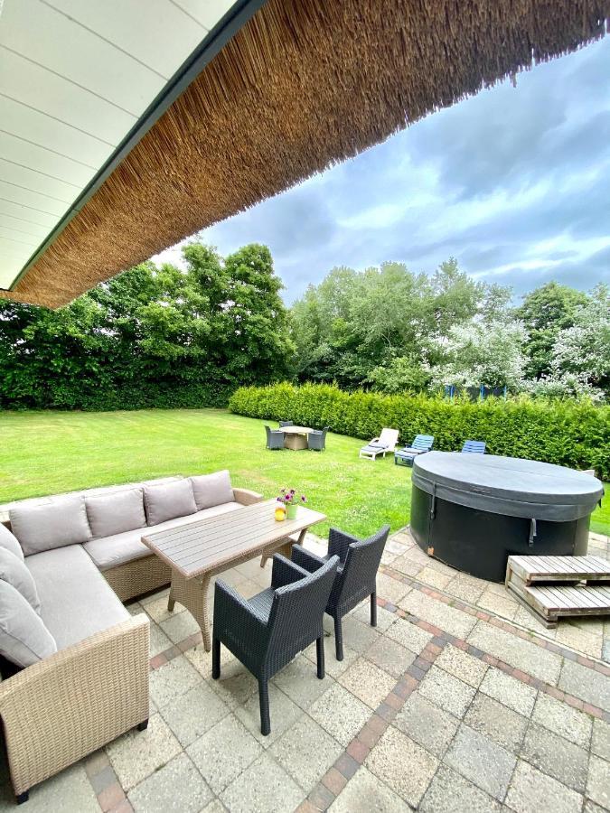 Hébergement de vacances The Island Life Texel Met Jacuzzi *